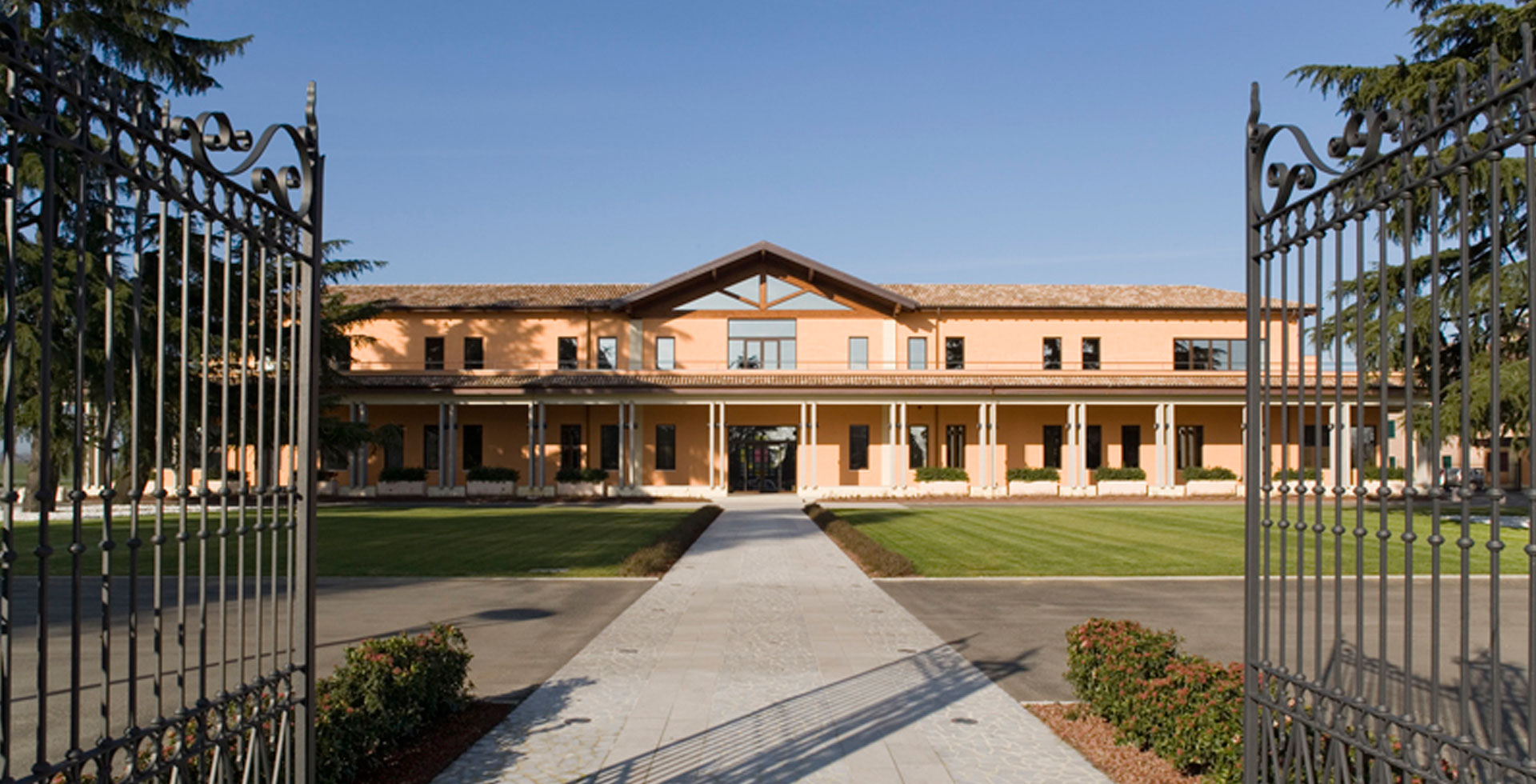 Albinea Canali Galeriebild